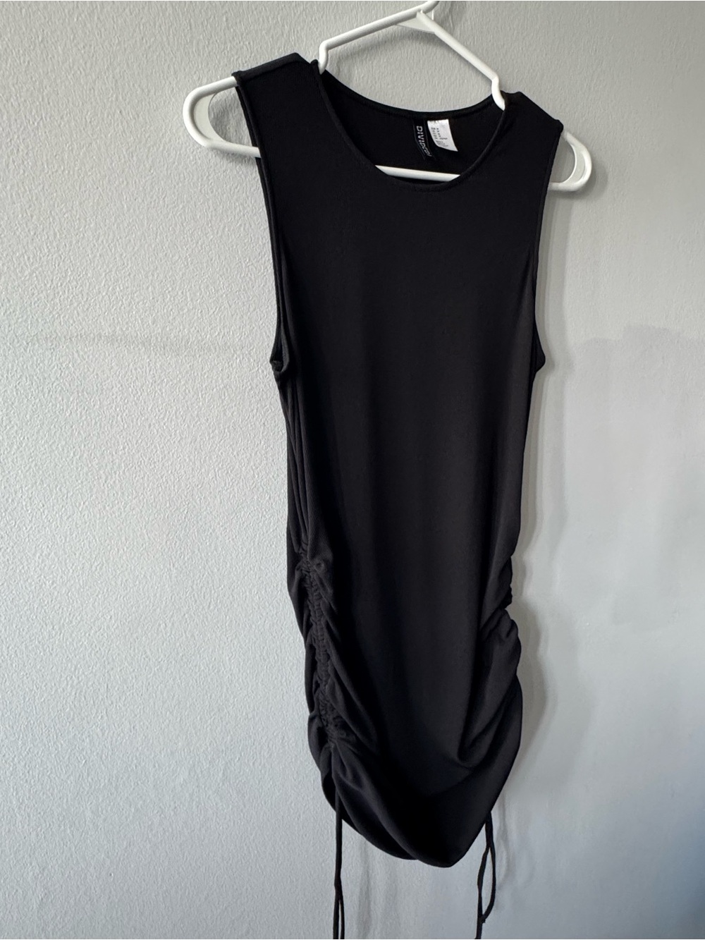 H&M Black Sleeveless Ruched Midi Dress